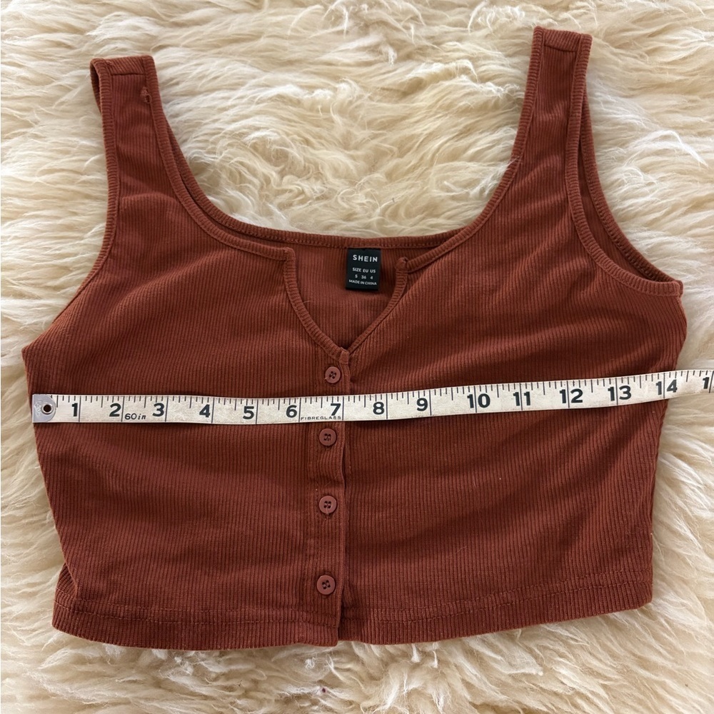 SHEIN Rust Button-Front Crop Top - Picture 4 of 6